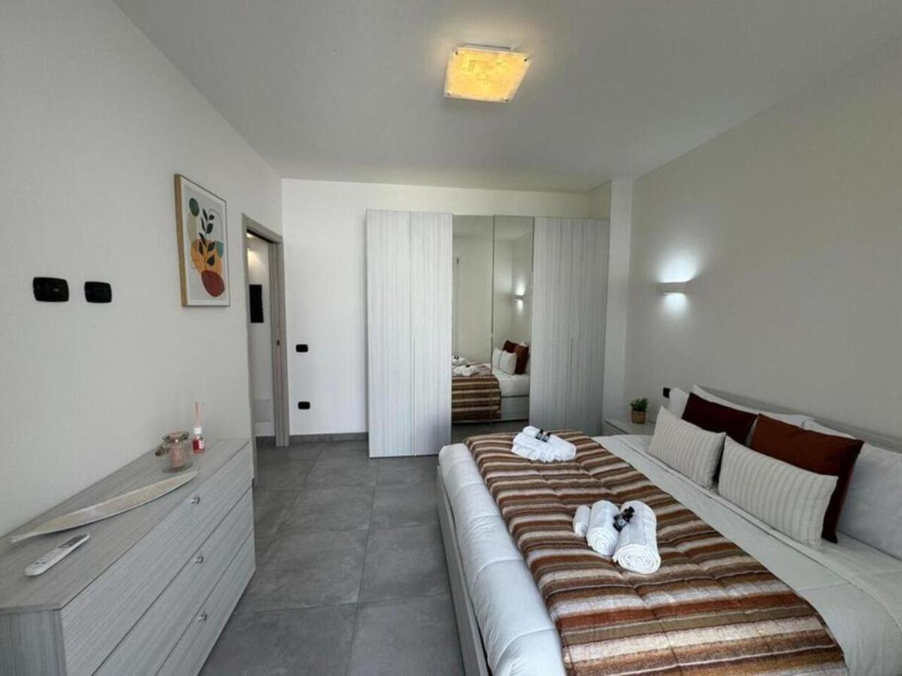 Moderno E Confortevole Appartamento, Wi-Fi E Parcheggio Gratuito Sanluri Exterior foto